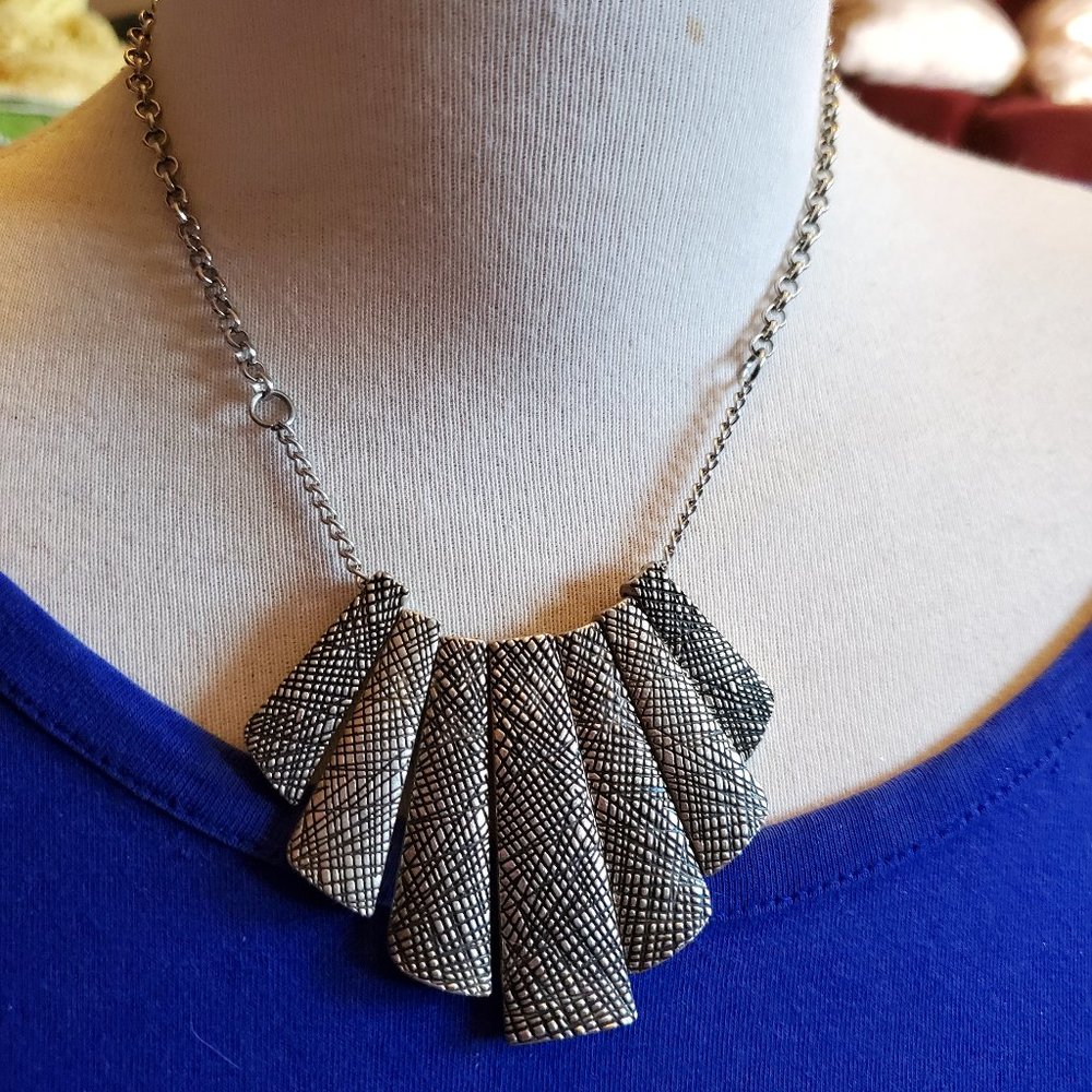 14" Silver Tone Egyptian Revival Bib Style Necklace Tony Alexander Jewelry Style